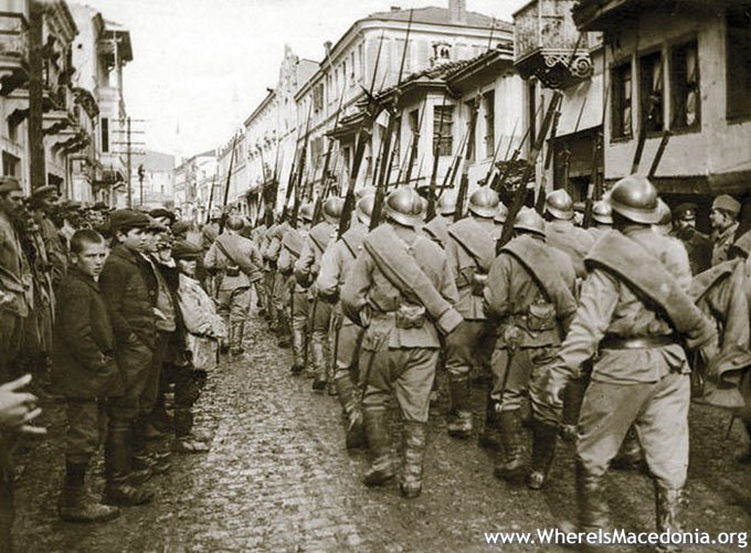 01-French-russian-soldiers-in-monastir-bitola