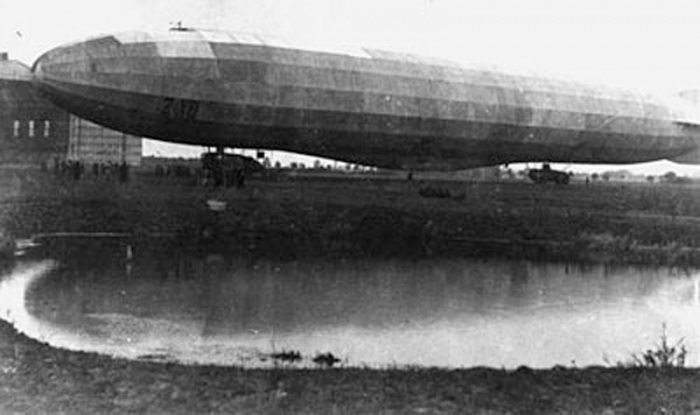 zeppelin-zxii-lz26-airship