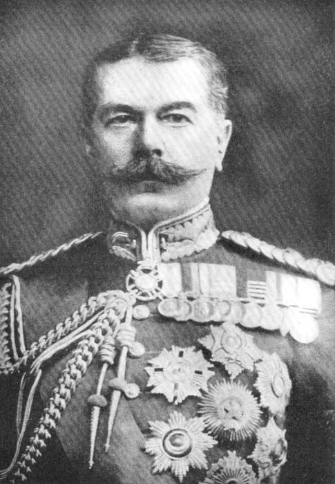 Horatio_Kitchener,_1st_Earl_Kitchener_-_Project_Gutenberg_eText_15306