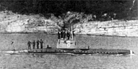 German_submarine_SM_UB-8.jpg