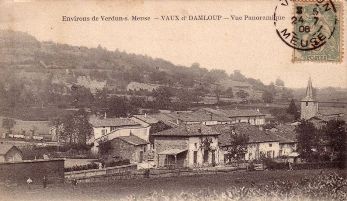 011aa Damloup 1916 village