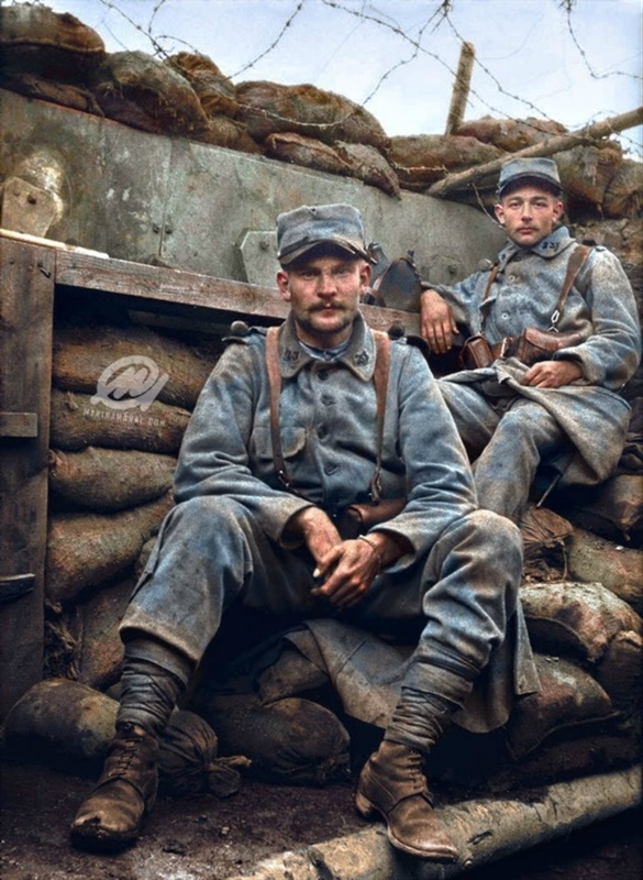 9.8a fighters-in-a-trench-somme-1916