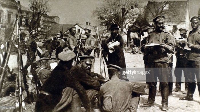16.9b Russian troops on the Galician front