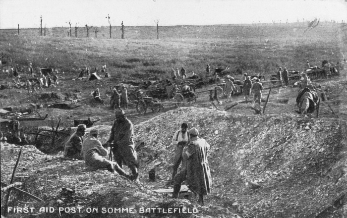 French First Aid Post on the Somme Battlefield, 1916.