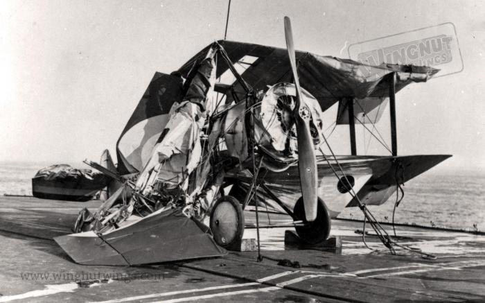 7.8.aaa Beardmore_built_Sopwith_Pup_N6452_9901a_Type_SCdr_Dunning_drowned