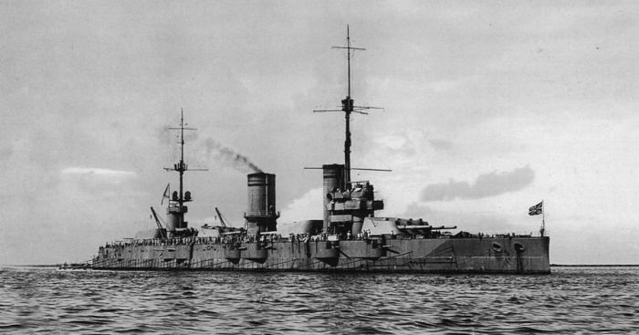 12.3b Gangut_battleship
