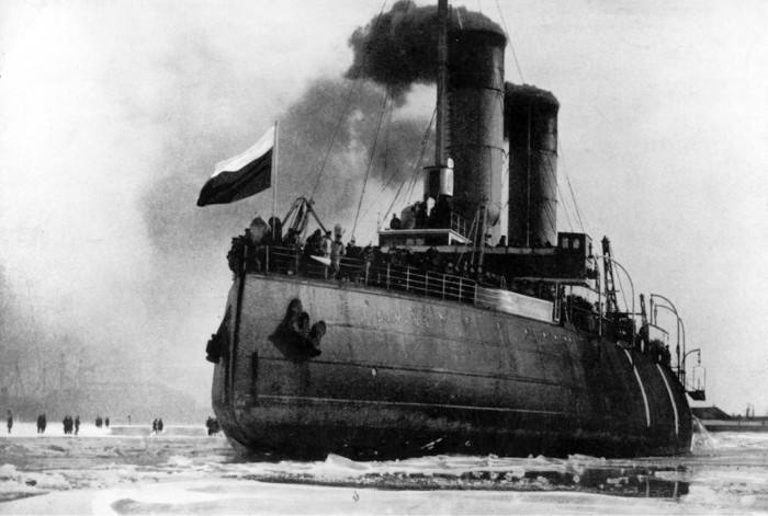 12.3b Yermak_icebreaker