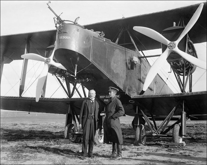 25.1b Handley Page O 100 WWI Bomber Biplane