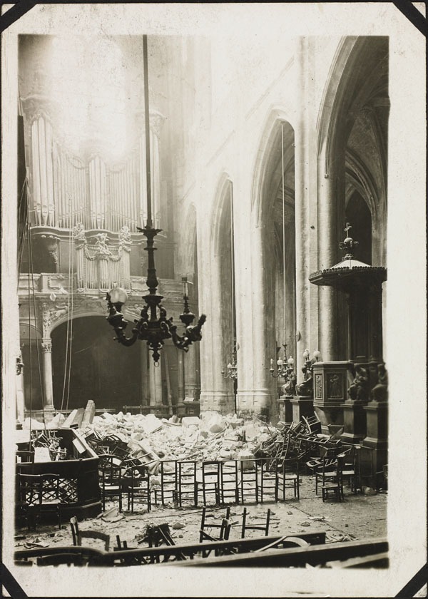 30.1b paris church after raid