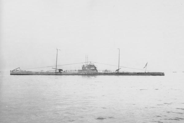 4.1.bb Japanese_submarine_Maru-3_in_1919