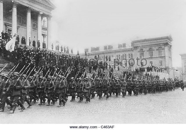 B2 german-soldiers-enter-helsingfors-1918-c463af
