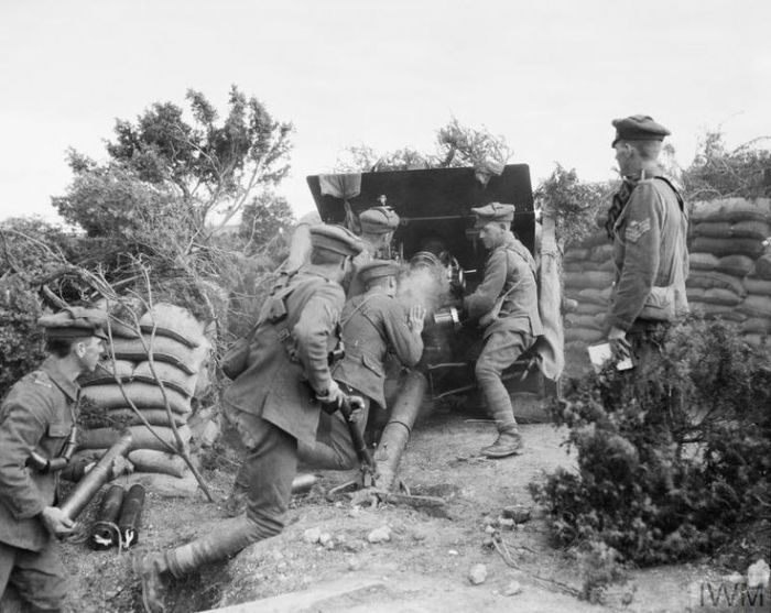 BRITISH FORCES IN THE SALONIKA CAMPAIGN 1915-1918 (Q 32517) A British 18-pdr field gun in action during minor operations in the Struma Valley, November 1916. Copyright: © IWM. Original Source: http://www.iwm.org.uk/collections/item/object/205213307