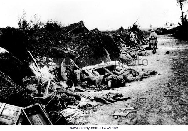 A4 seizing-of-courcelles-here-after-the-german-attacks-french-soldiers-killed