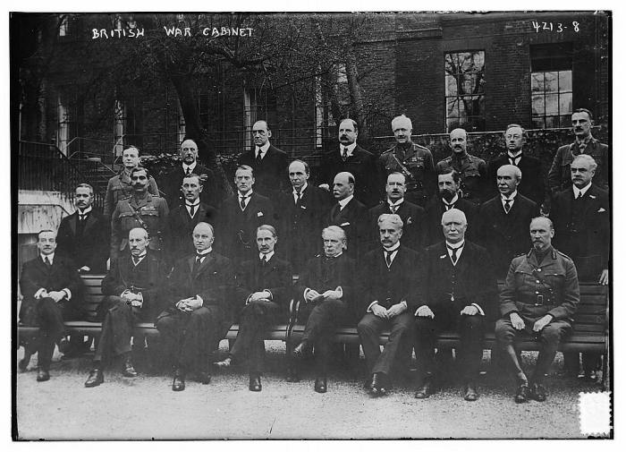 E1 Imperial_War_Cabinet_in_1917