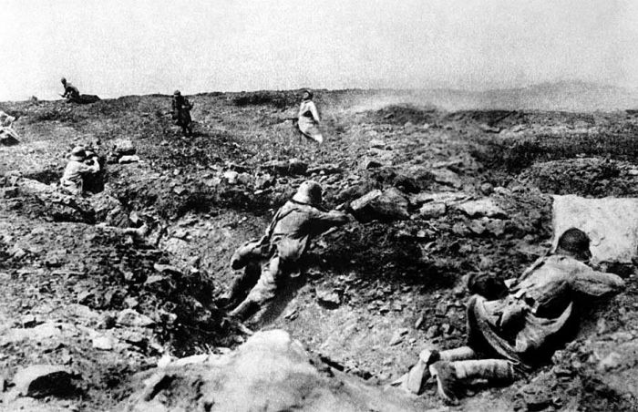 15.7aa French troops fighting in the Second Battle of the Marne