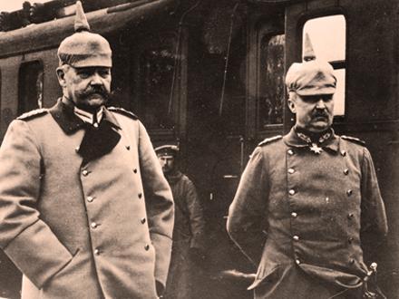 16.7aa Hindenburg_and_Ludendorff