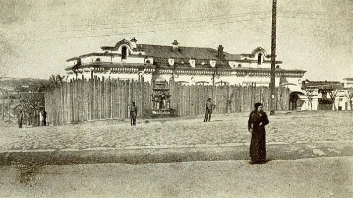 16.7cc Jekateringburg - Ipatieff merchant's house where he was in captivity throughout the Romanov family