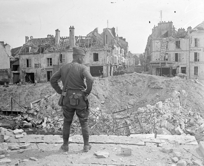 21.7a Americans in Chateau Thierry