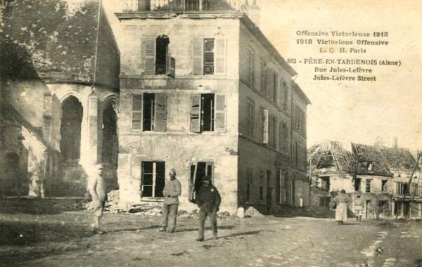 24.7aa fere-en-tardenois-aisne-cpa-la-rue-jules-lefebvre-1918